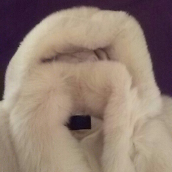 💕HOST PICK💕dreamy fur/hood - Picture 4 of 9